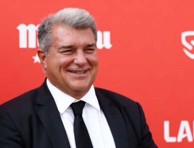 Лапорта пішов з посади президента Барселони