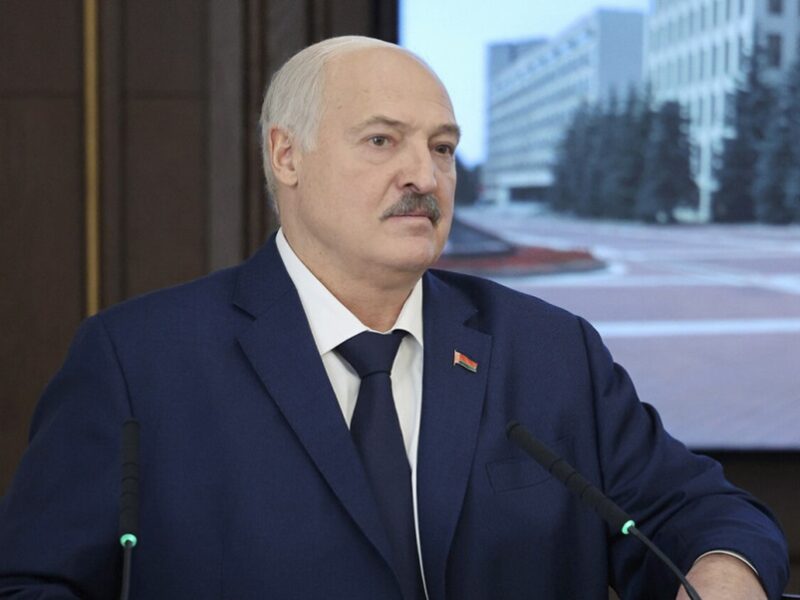 Лукашенко подякував Богові за відсутність ринкової економіки в Білорусі