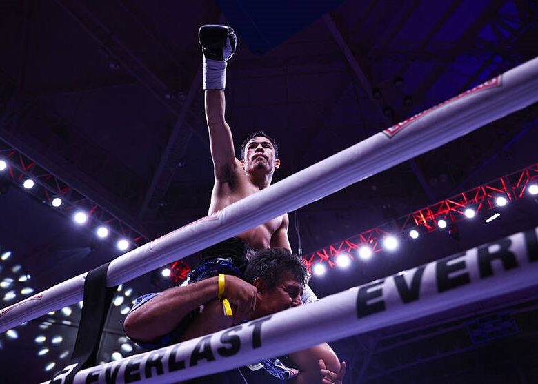 Медина успішно захистив титул у найлегшій вазі