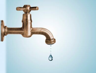 Мешканців Мукачева просять запастися водою через аварію водогону