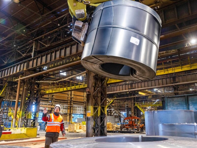 Метінвест поставив першу партію прокату на свій завод у Румунії