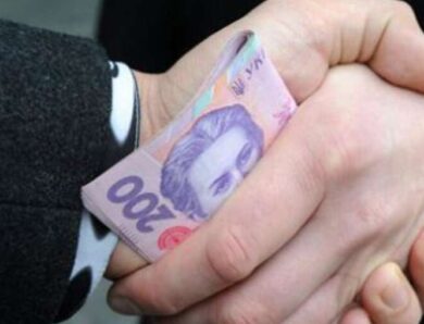 Мільйонні збитки на теплі посадовиця Шевченківської РДА піде під суд за розтрату 1,5 мільйона гривень