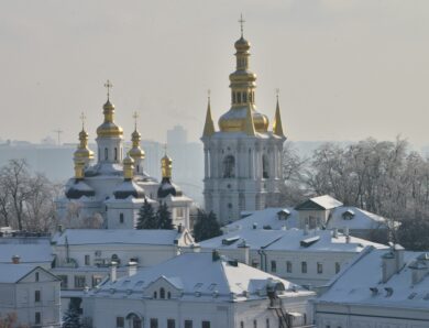 Мінкульт передав ПЦУ два корпуси Нижньої Лаври
