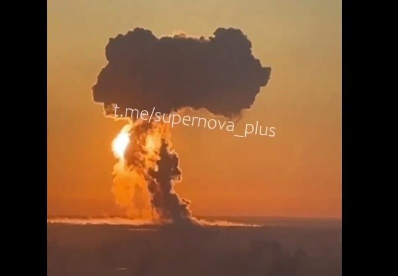 На аеродромі Енгельс потужні вибухи – соцмережі