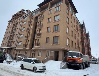 На Буковині рятувальникам “подарували” квартири без стелі, води та газу