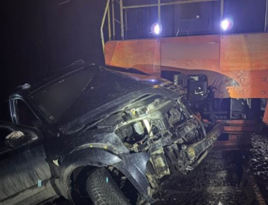 На Буковині зіткннулися позашляховик і тепловоз, є загиблий