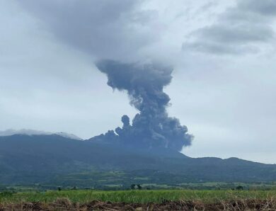 На Філіппінах відбулося виверження вулкана Канлаон