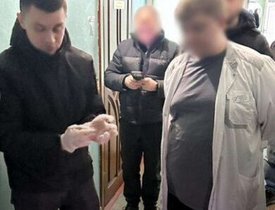 На Рівненщині судитимуть психіатра, який за 1000 доларів обіцяв “списати” чоловіка з мобілізації