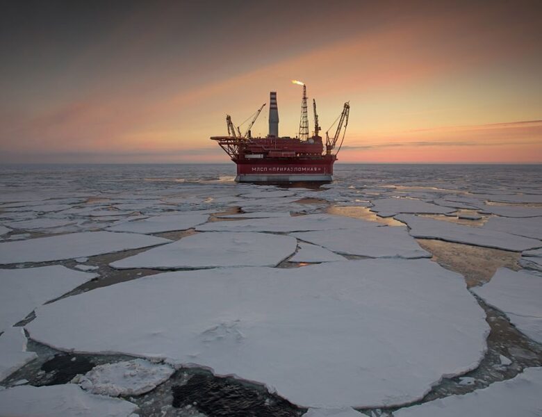 Нафтові компанії Росії змушені скорочувати обсяги буріння – ЗМІ