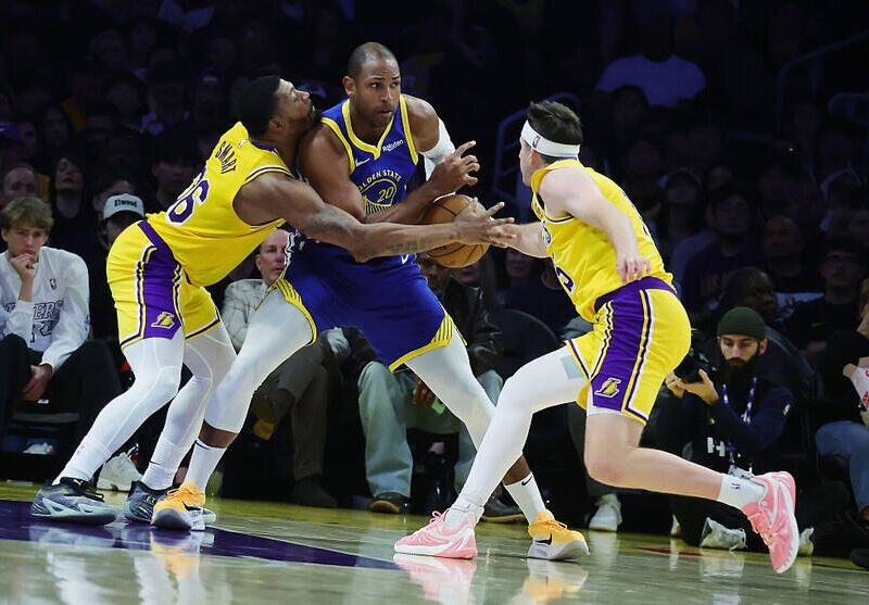 НБА: Лейкерс обіграли Голден Стейт