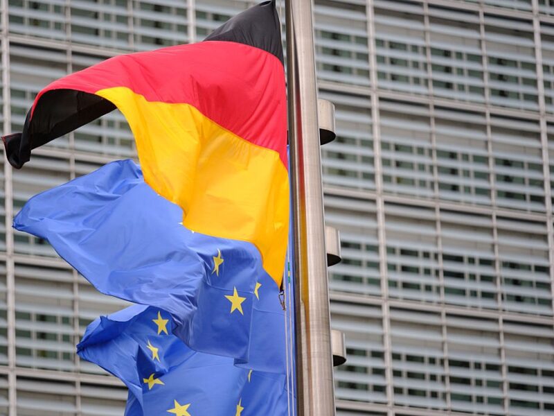 Німеччина створить угруповання з понад 100 військових супутників