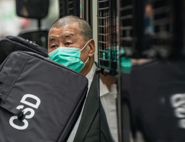 Одного з найбільших критиків КНР Джиммі Лая засудили до 20 років