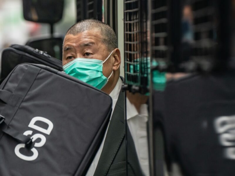 Одного з найбільших критиків КНР Джиммі Лая засудили до 20 років