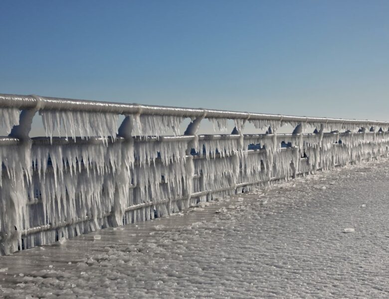 Ожеледиця та морози до -30&deg;: погода на початку тижня