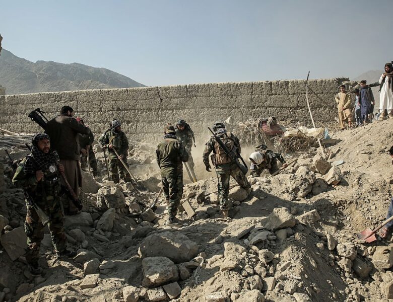 Пакистан завдав ударів по Афганістану, оголосивши “відкриту війну”