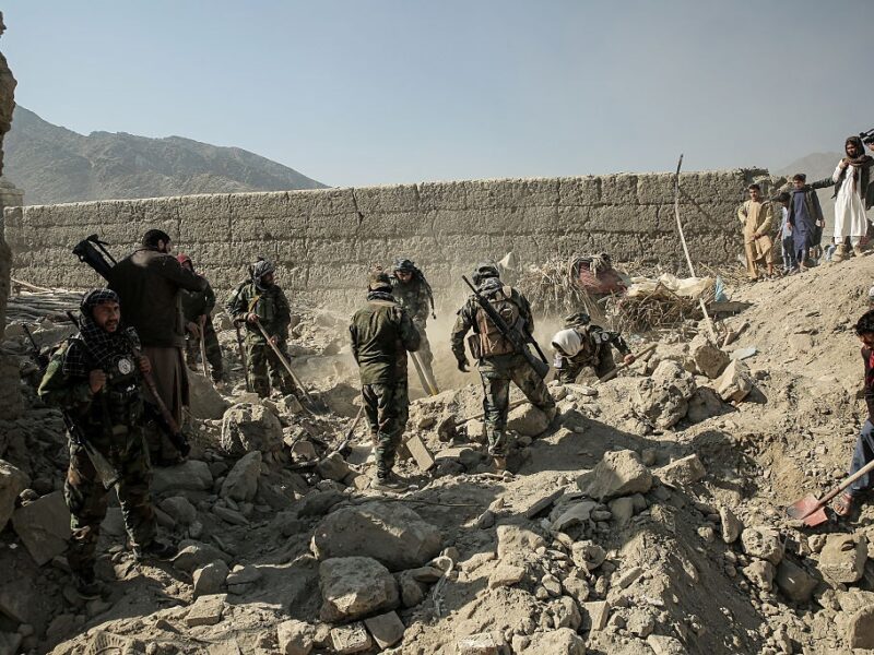 Пакистан завдав ударів по Афганістану, оголосивши “відкриту війну”