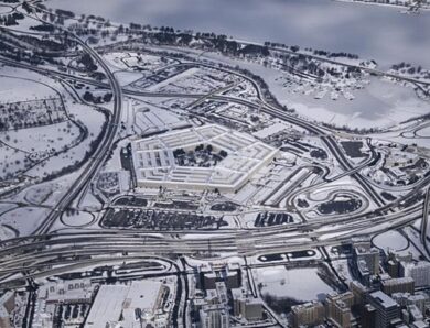 Пентагон вимагає від розробників створити ШІ без “моральних” обмежень