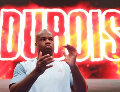 Перед боєм із Вордлі Дюбуа оголосив про зміну тренера