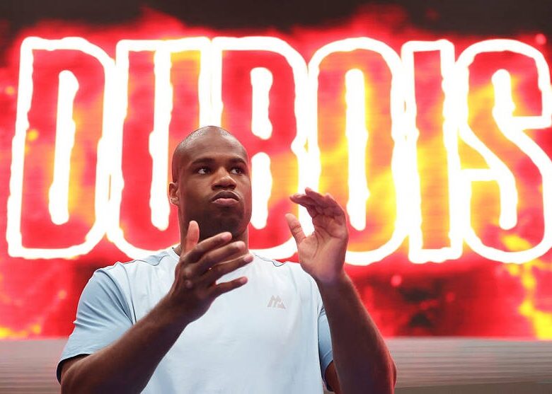 Перед боєм із Вордлі Дюбуа оголосив про зміну тренера