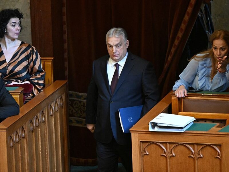 Підготовка до виборів. Орбан написав Зеленському