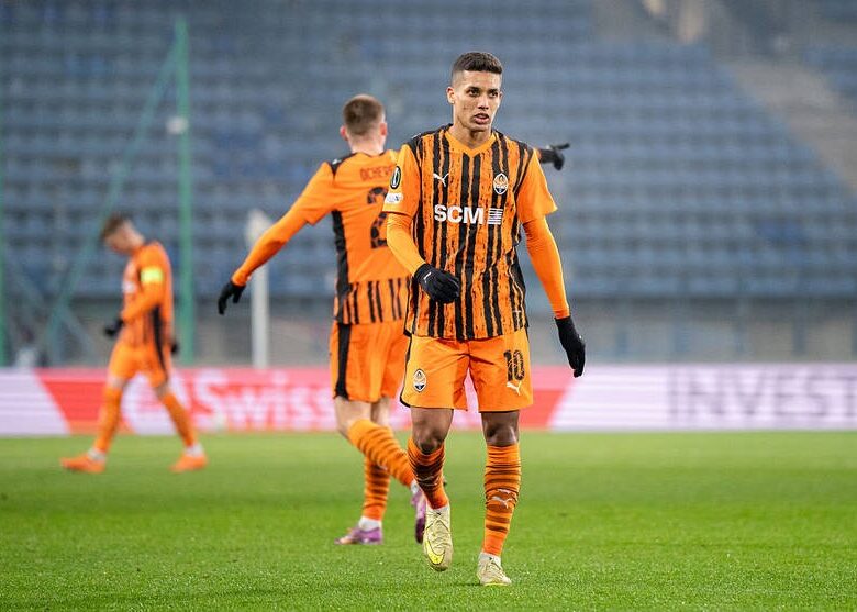 Півзахисник Шахтаря: Дуже нелегко грати під час війни