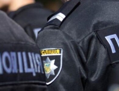 Поліція спростувала інформацію про стрілянину у ТЦ Хмельницького