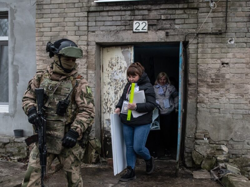 Полювання на квадратні метри росіян: як Кремль дірки в бюджеті латає