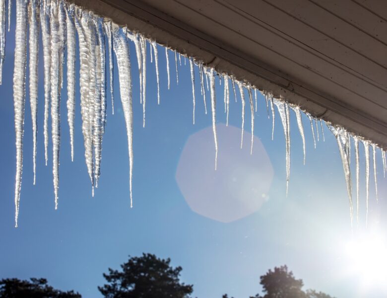 Помірні опади та ожеледиця: погода на початку тижня