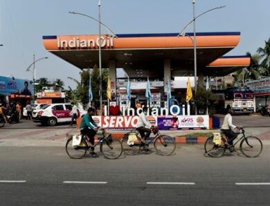 Поставки нафти з РФ в Індію обвалилися до мінімуму за чотири роки – ЗМІ