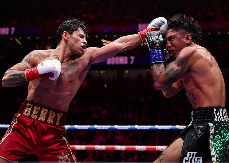 Повна перевага Гарсії у бою з Барріосом – відео