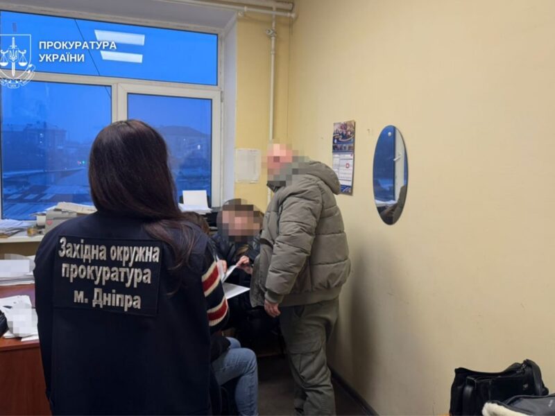 Прооперували здорову руку дитині: у Дніпрі двоє лікарів отримали підозру