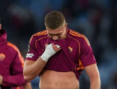 Рома планує виключити Довбика із заявки