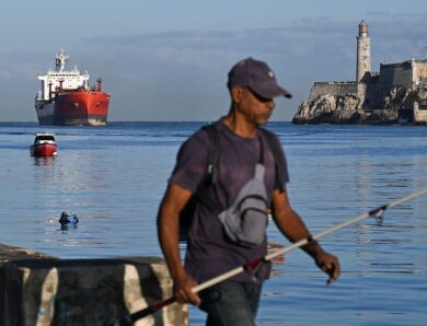 Росія наважилась постачати Кубу нафтою, попри погрози Трампа – ЗМІ