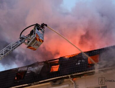 Росіяни вдарили по готелю у центрі Сум