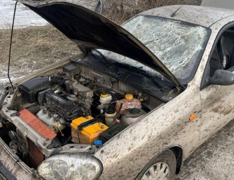 Російські дрони атакували авто та залізницю у Запоріжжі: є постраждалі