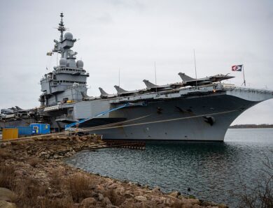 Російський дрон кружляв над французьким авіаносцем у Швеції – ЗМІ