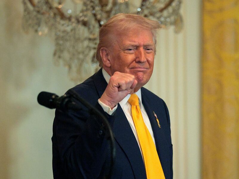 Санкції проти Росії. Підкуп для Трампа