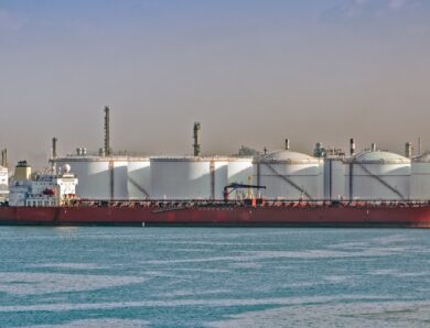 Саудівська нафта ринула до Китаю після рекордних знижок