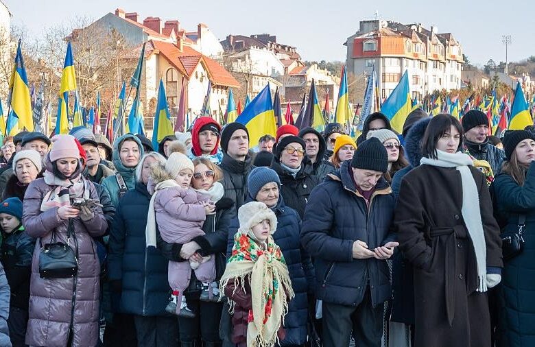 Серед українців зросла віра в перемогу над РФ – опитування
