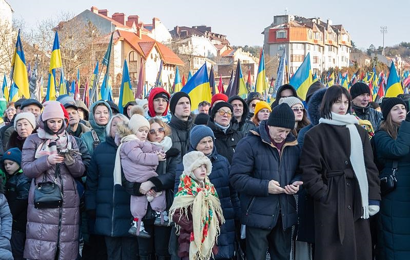 Серед українців зросла віра в перемогу над РФ – опитування