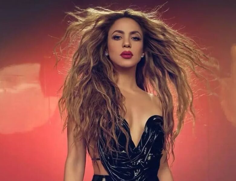 Шакіра впала на сцені під час концерту в Сан-Сальвадорі