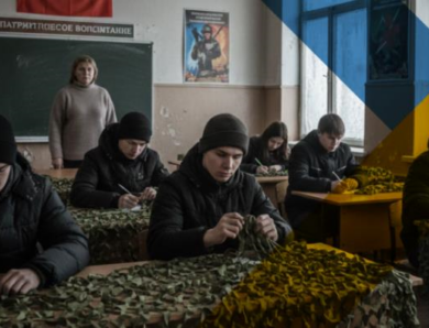 Школярів окупованого Криму змушують працювати на фронт – ЦНС