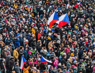 Скандал у Чехії: на підтримку президента пройшли масові акції протесту