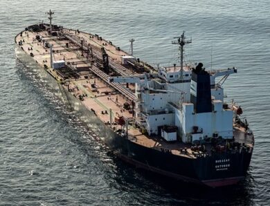 США дозволили перепродаж венесуельської нафти Кубі