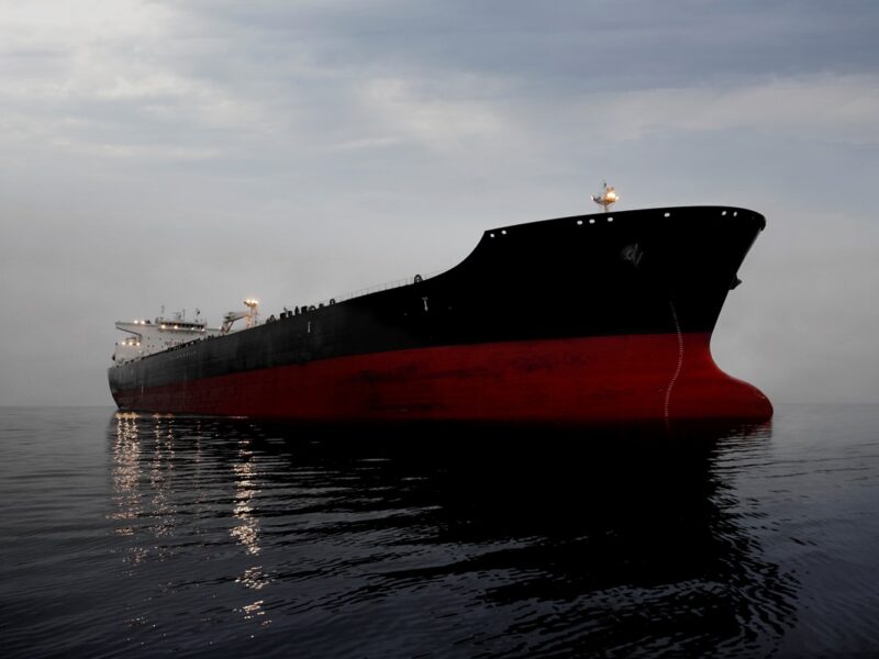 Ставки фрахту супертанкерів злетіли через погрози США вдарити по Ірану