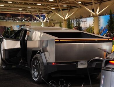 Tesla презентувала найдешевший варіант Cybertruck