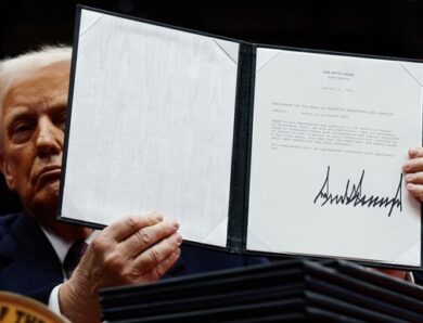 Трамп продовжив санкції проти Росії на рік