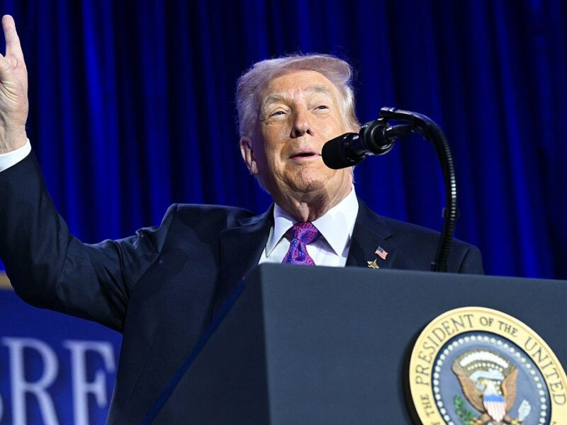 Туристи більше не хочуть їхати в США через Трампа