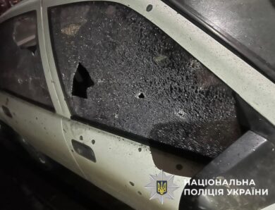 У Чернівцях посеред вулиці чоловік кинув гранату: є поранені