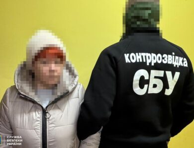У Хмельницькому викрили агентку РФ, яка робила “відеопастки” для ударів